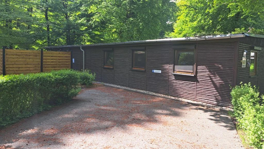 Parkplatz · Ferienhaus Bucheneck